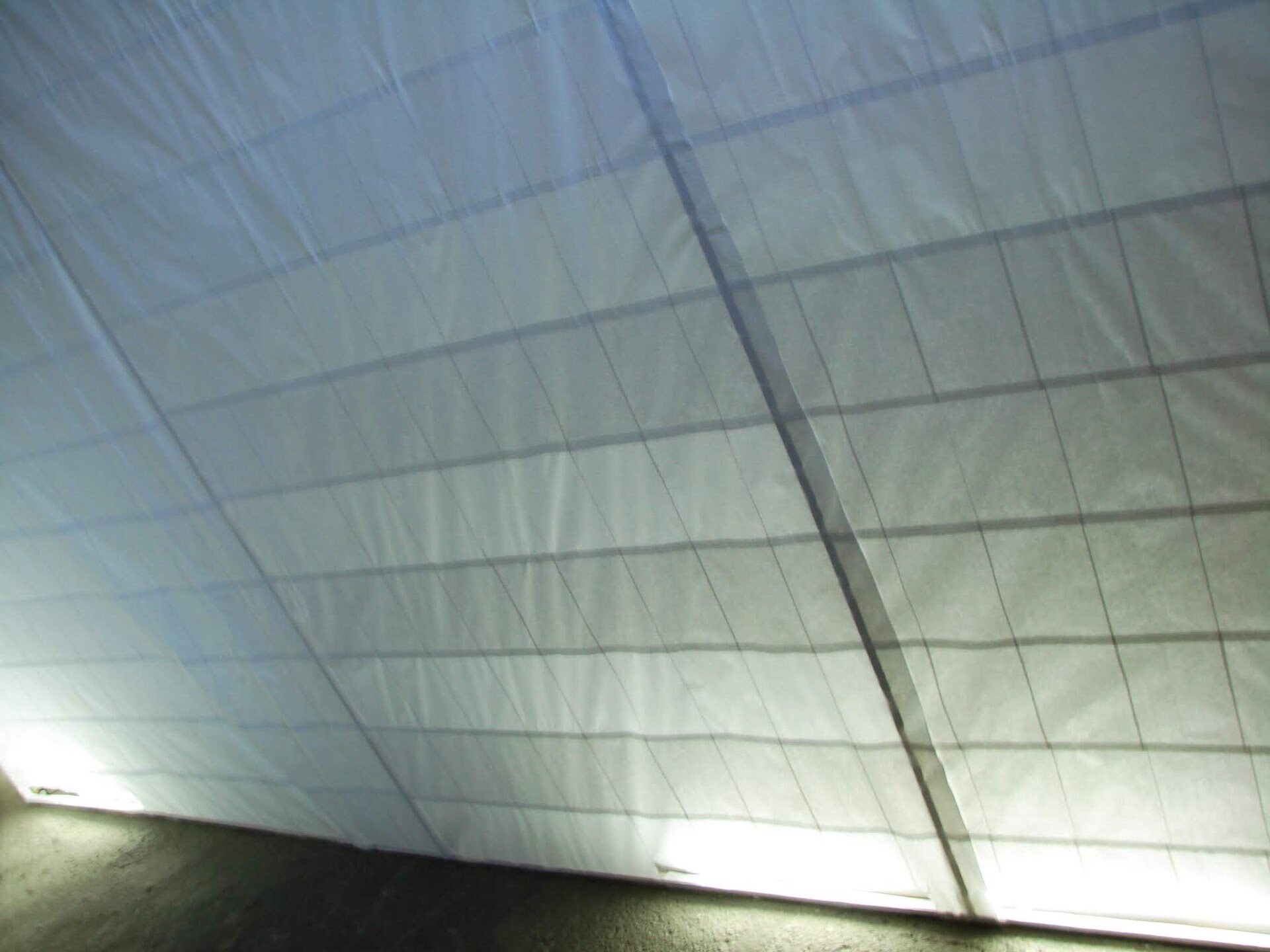 Pieza de Papel, iluminación de la instalación