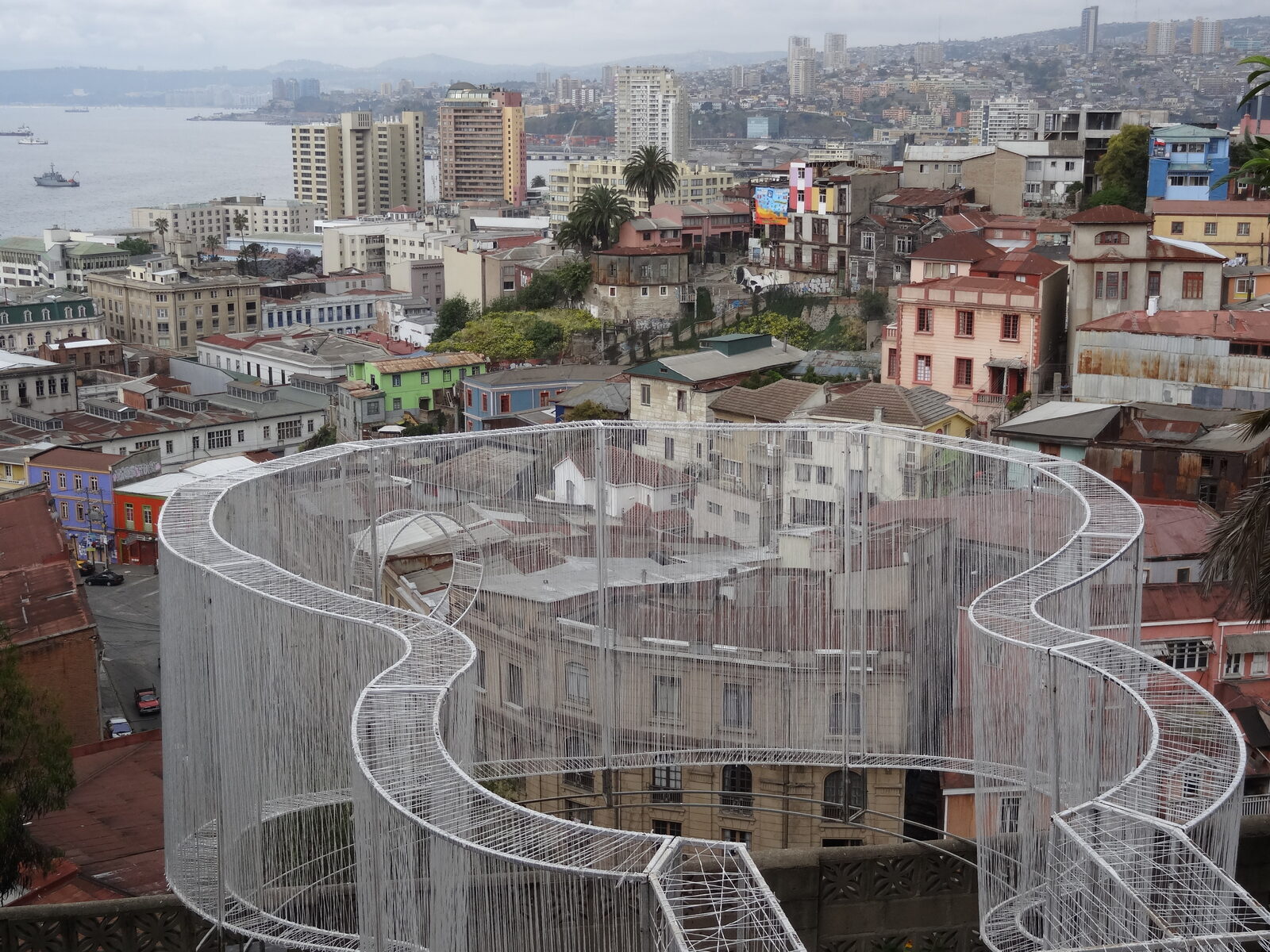 El Nadador Nº3, vista aérea sobre Valparaíso